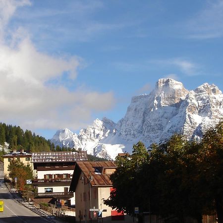 Residenza Domino Lejlighedshotel Selva di Cadore Eksteriør billede