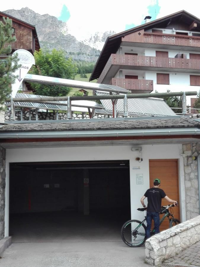 Residenza Domino Lejlighedshotel Selva di Cadore Eksteriør billede